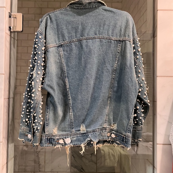 Bundle: Pearl Denim Jacket + MORE - Picture 4 of 9